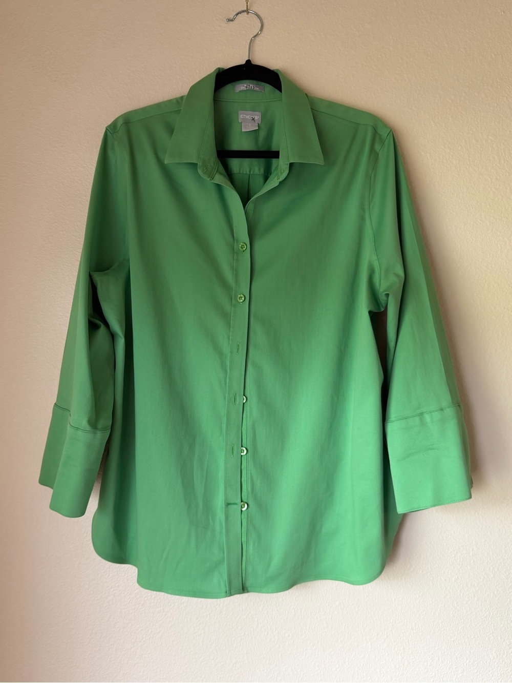 Chicos Classic Green Button-Front Women's Shirt, Size 16 - Picture 2 of 9